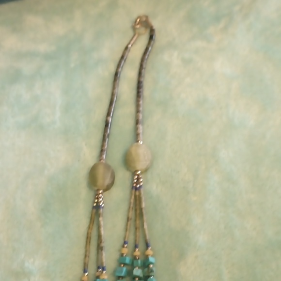 Native American necklace with turquoise and jade stones 22 inches - Picture 2 of 3